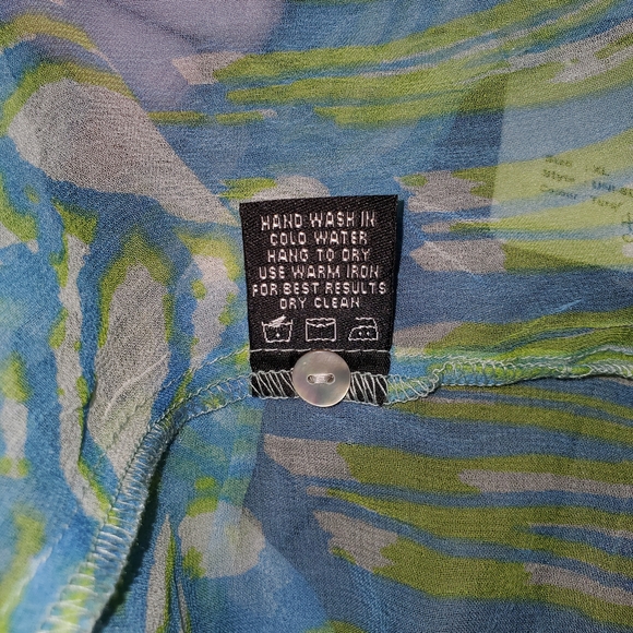 Tropical Sheer Button-Up Blouse - Picture 11 of 12